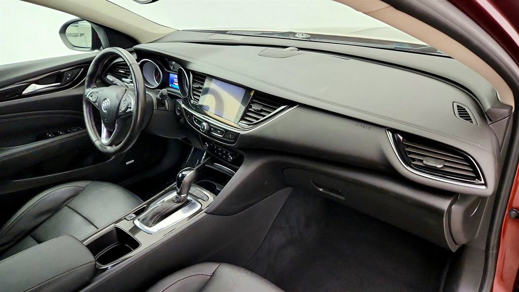Used 2018 Buick Regal Essence w/ Driver Confidence Package #1 FWD image 22