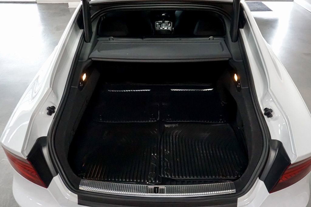 Used 2016 Audi RS 7 Prestige image 39