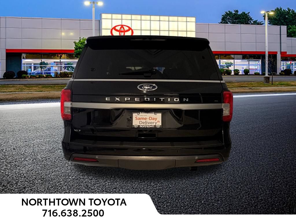 Used 2024 Ford Expedition XLT AWD/4WD image 14