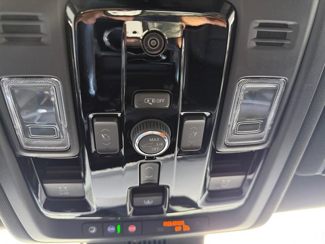 New 2026 Chevrolet Suburban High Country AWD/4WD image 30