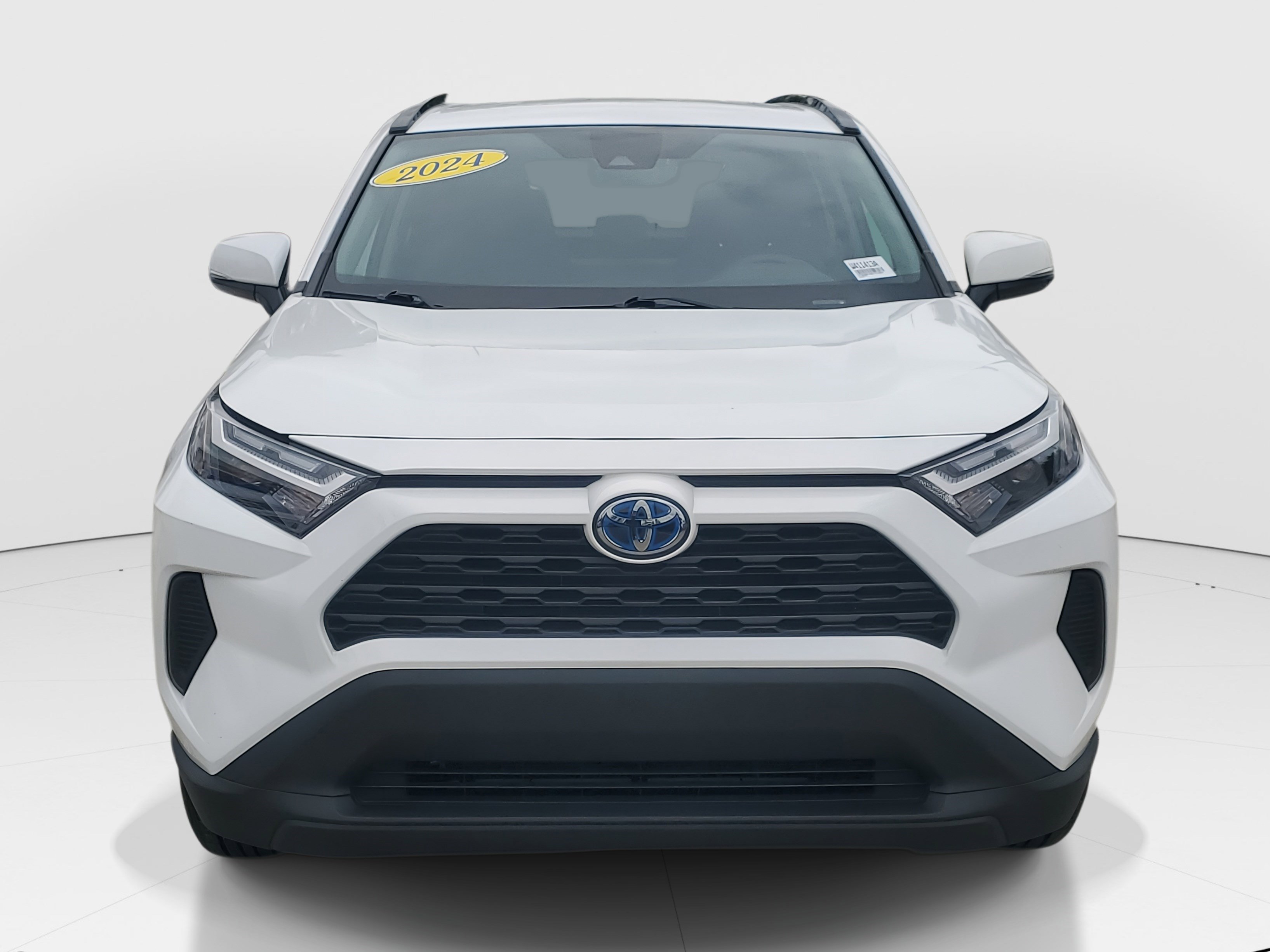 Used 2024 Toyota RAV4 XLE image 3