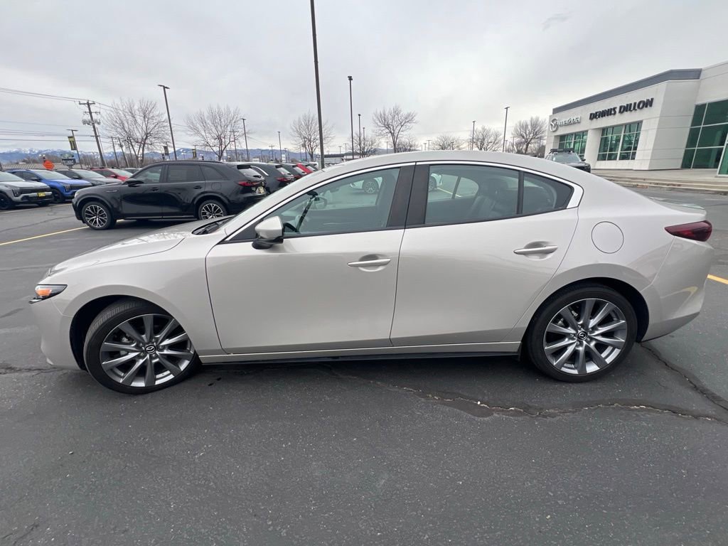 Certified 2022 MAZDA MAZDA3 s FWD image 2