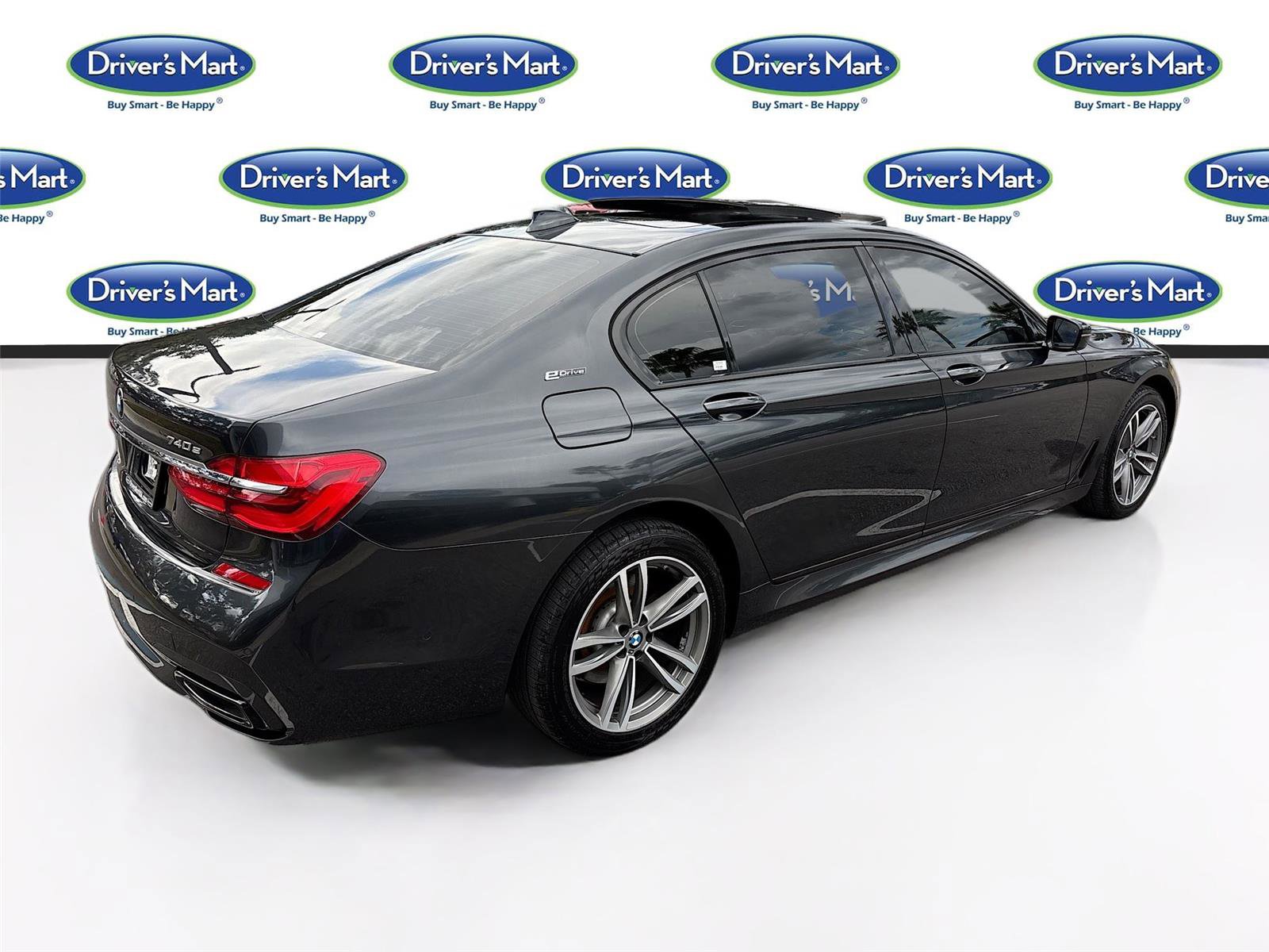 Used 2019 BMW 740e xDrive w/ M Sport Package image 7