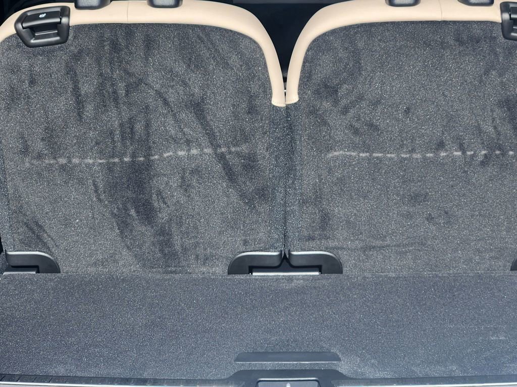 New 2026 Volvo XC90 B6 Plus w/ Protection Package Premier image 24