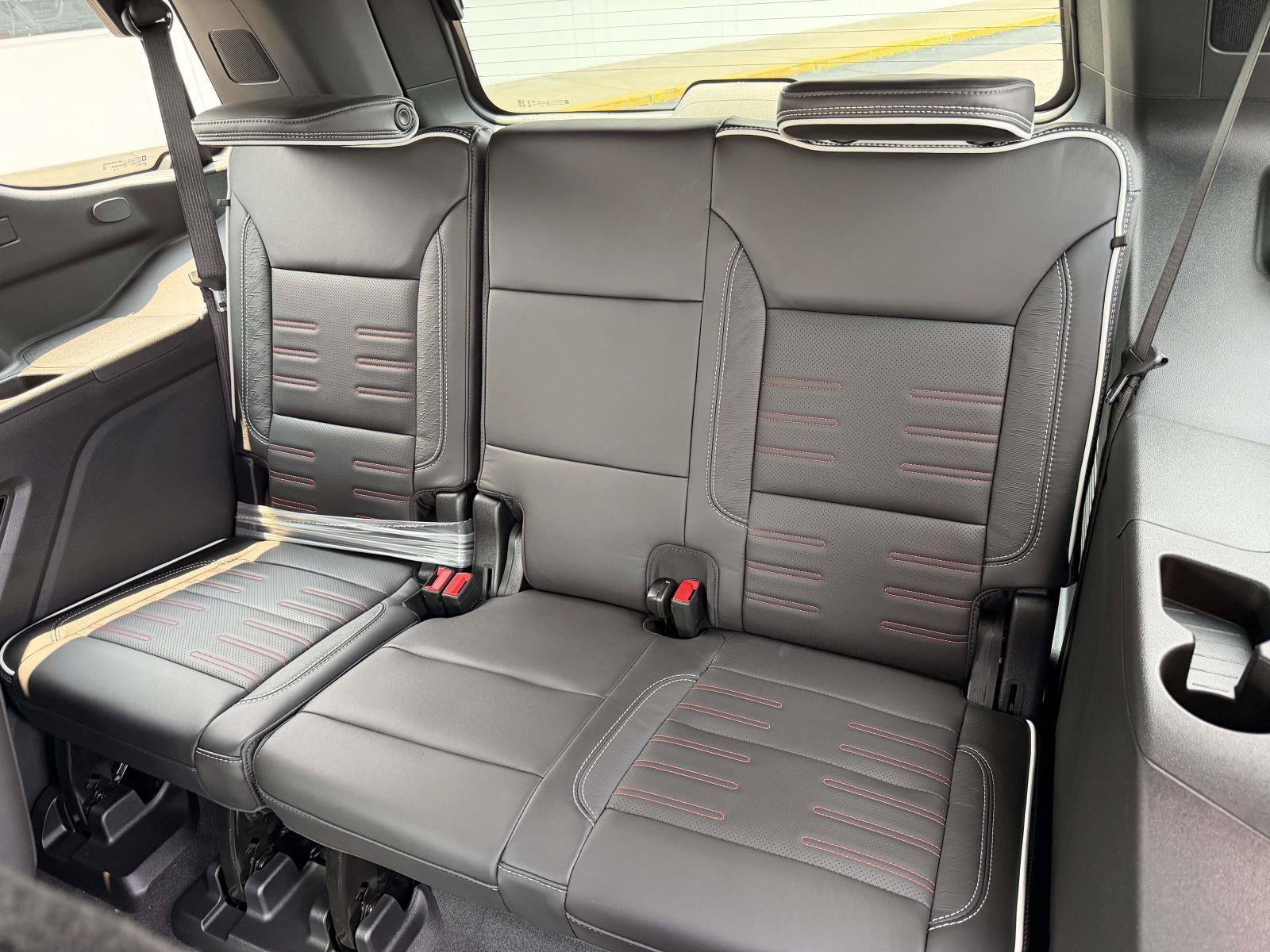 New 2026 GMC Yukon AT4 Ultimate AWD/4WD image 10