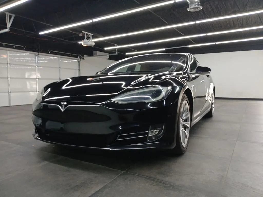 Used 2016 Tesla Model S 85D AWD/4WD image 32