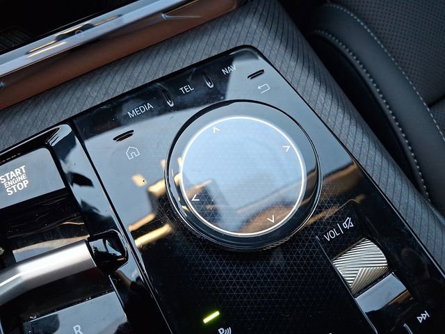 Certified 2025 BMW X3 xDrive30i w/ Convenience Package image 17