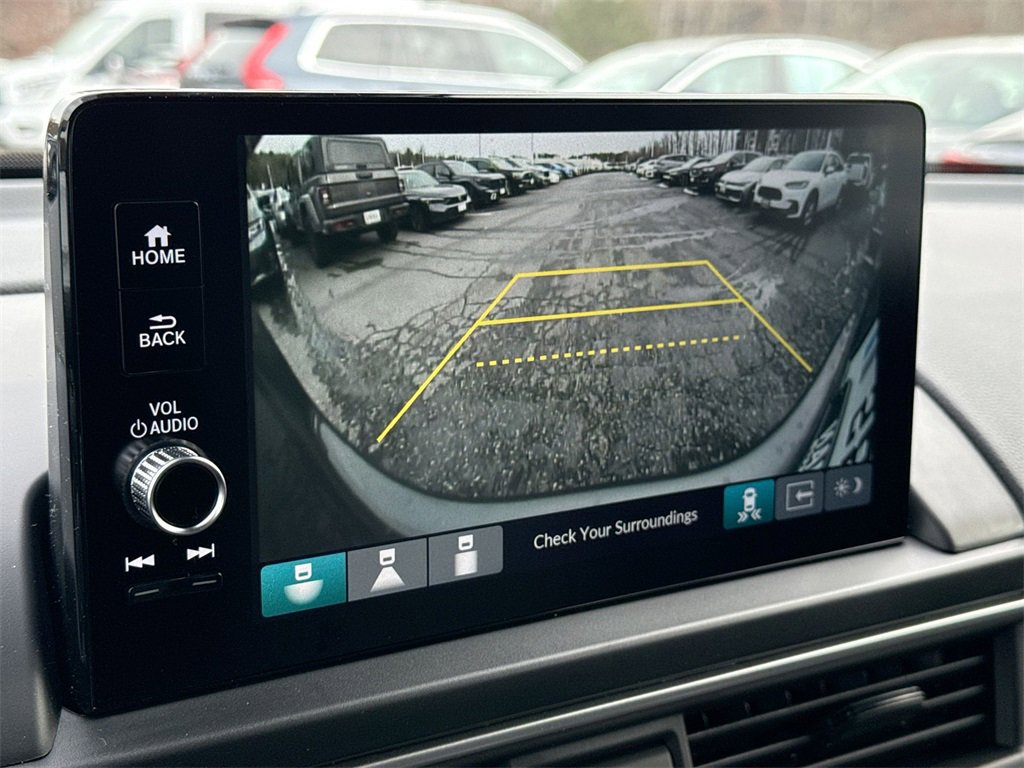 New 2025 Honda Pilot Touring image 23