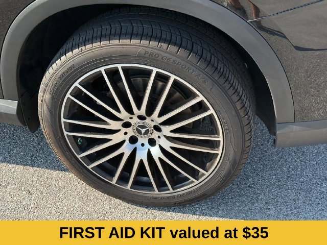Used 2023 Mercedes-Benz GLC 300 image 8