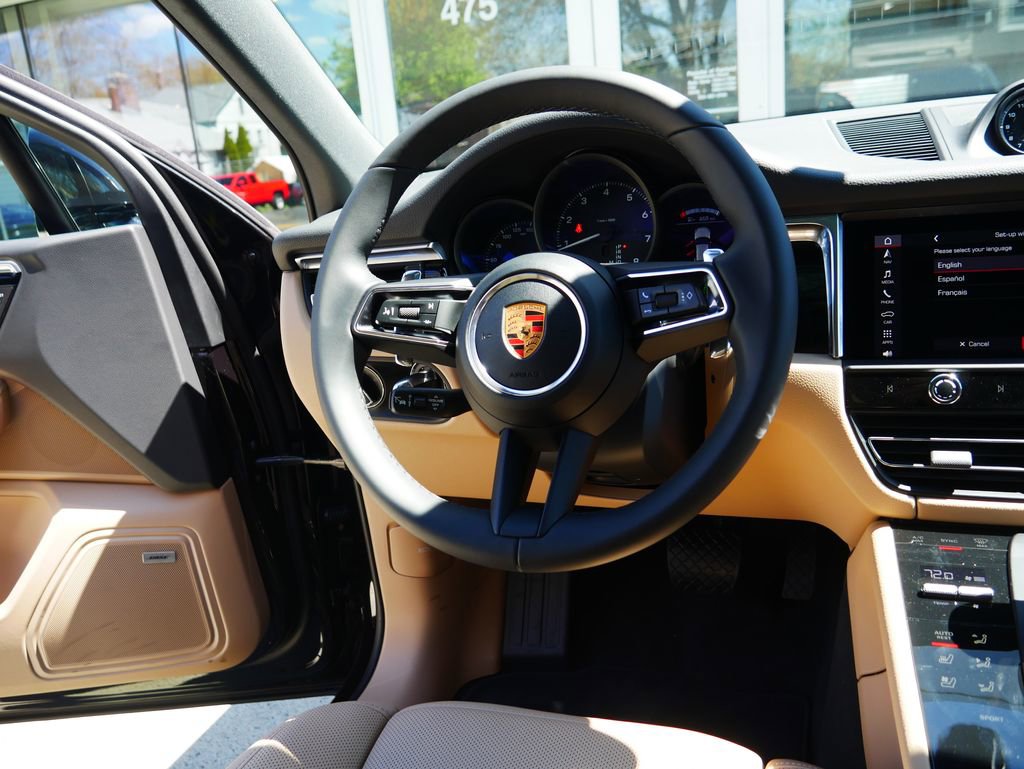 New 2026 Porsche Macan AWD/4WD image 18