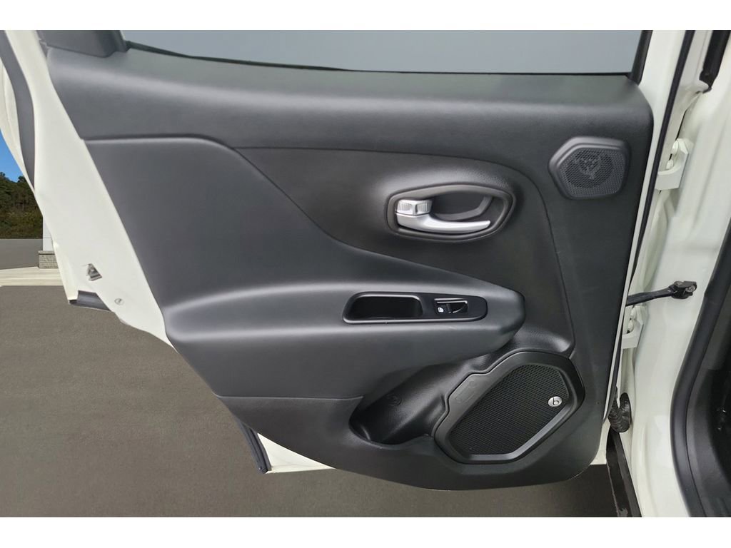 Used 2019 Jeep Renegade Altitude w/ Quick Order Package 22M FWD image 19