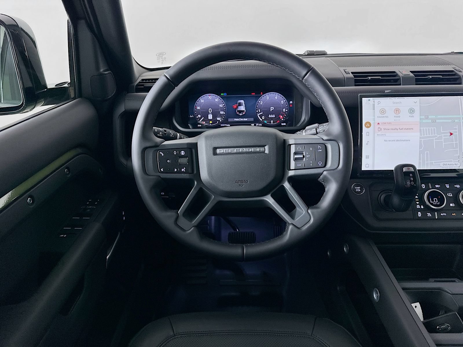 New 2026 Land Rover Defender 110 X-Dynamic SE AWD/4WD image 16