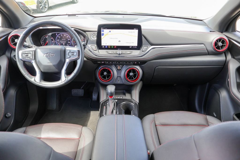 Used 2025 Chevrolet Blazer RS FWD image 6