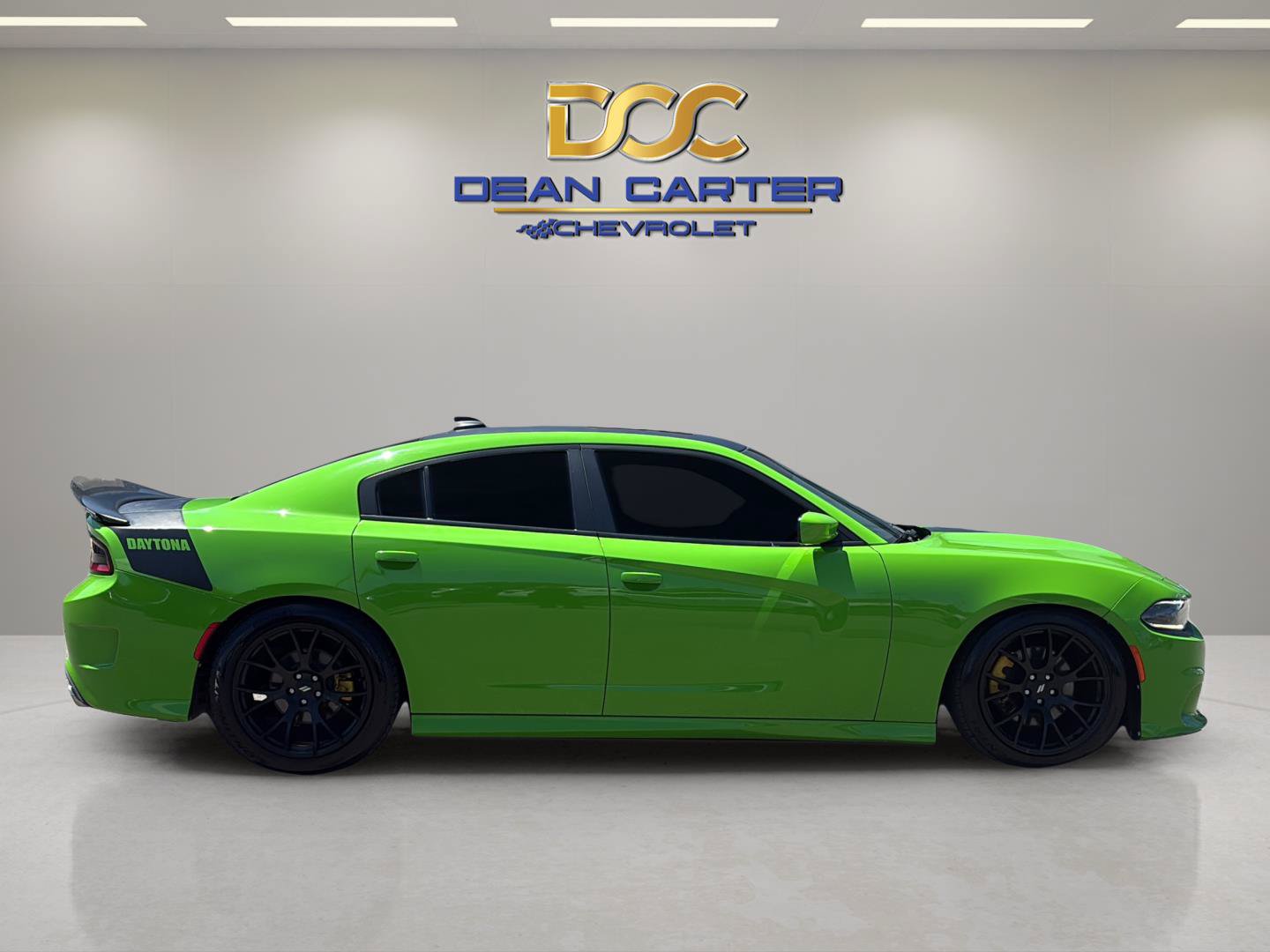Used 2017 Dodge Charger R/T RWD image 6