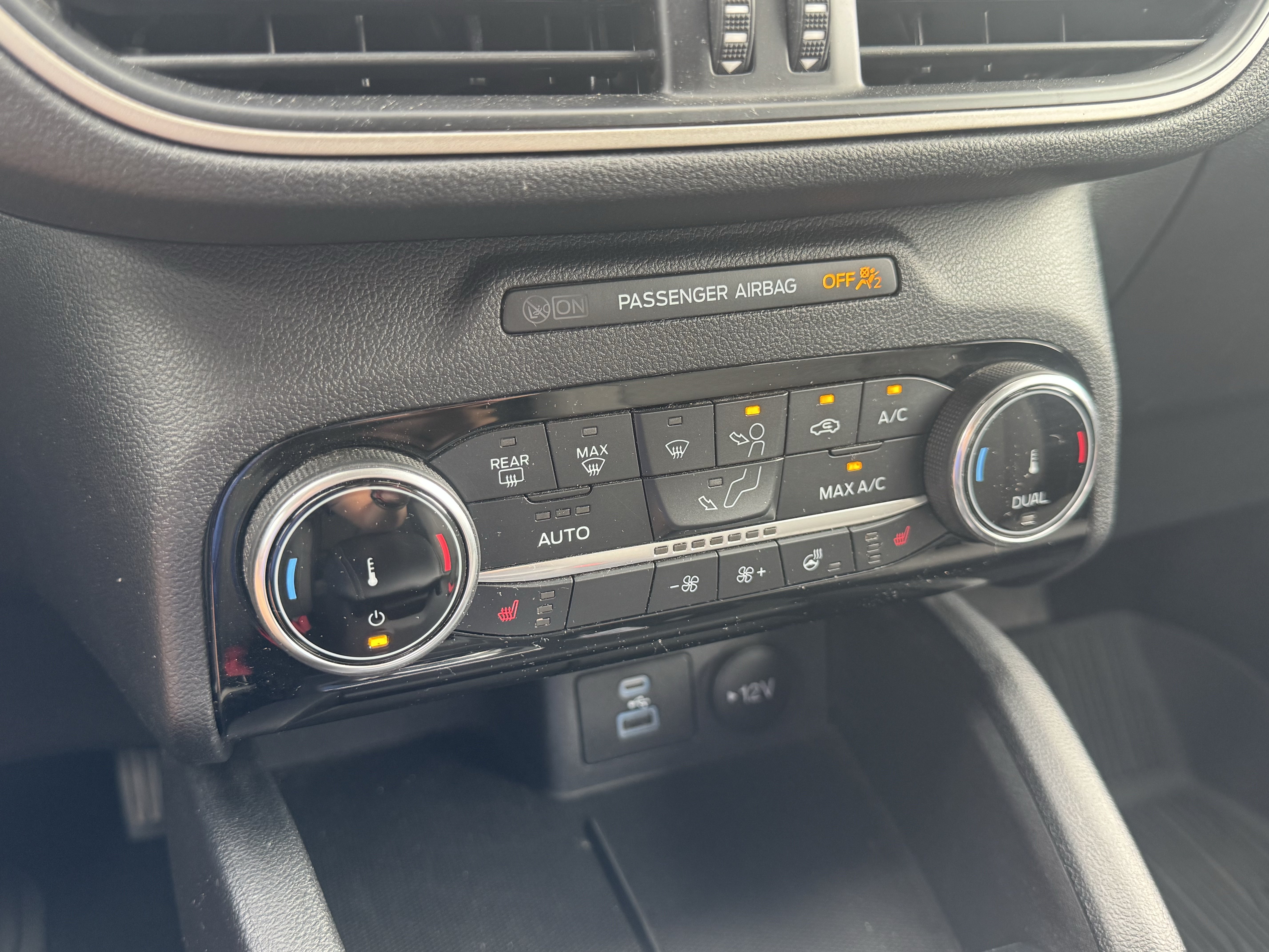 Used 2022 Ford Escape SE w/ Convenience Package AWD/4WD image 24