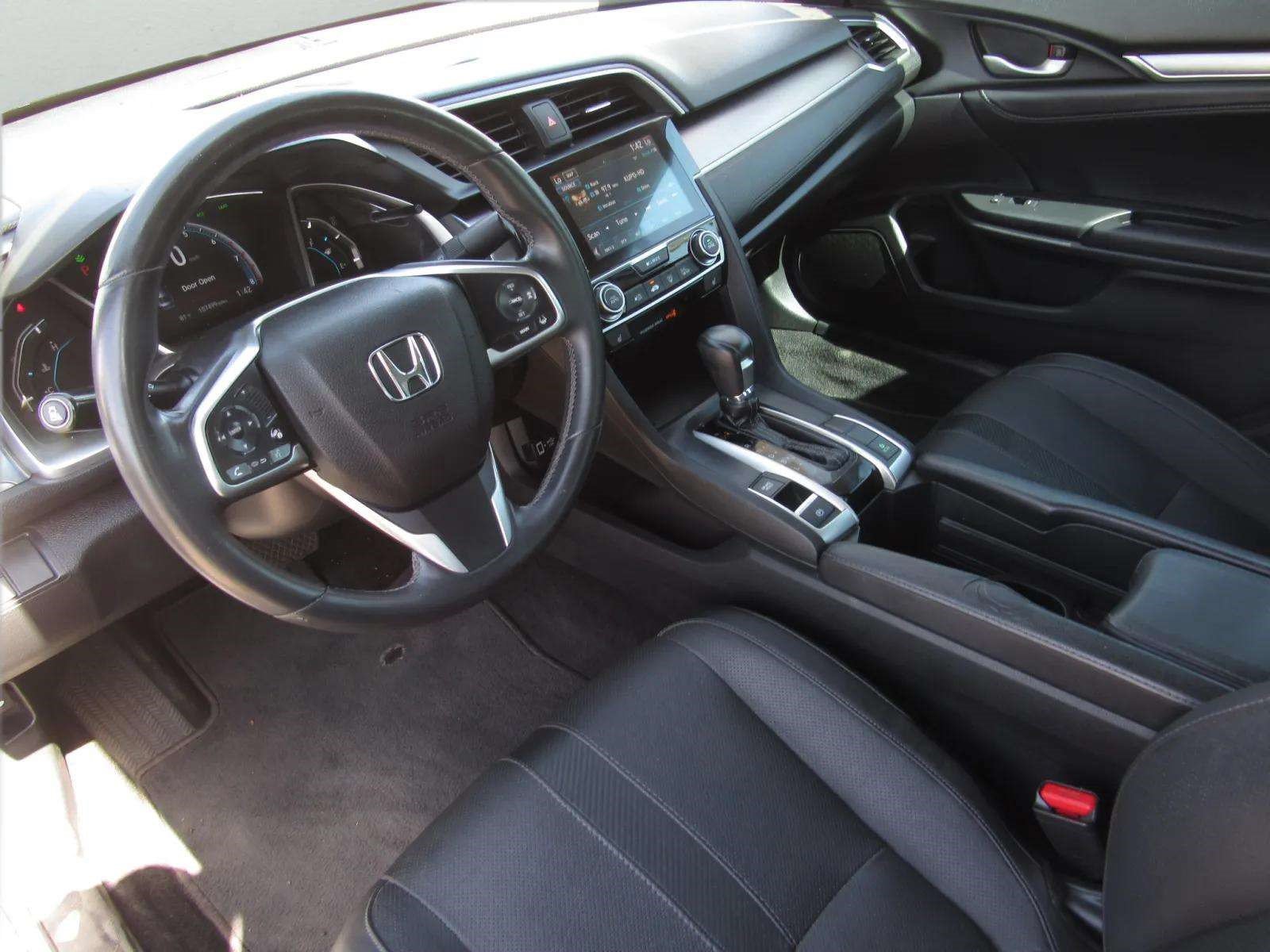 Certified 2017 Honda Civic Touring image 15