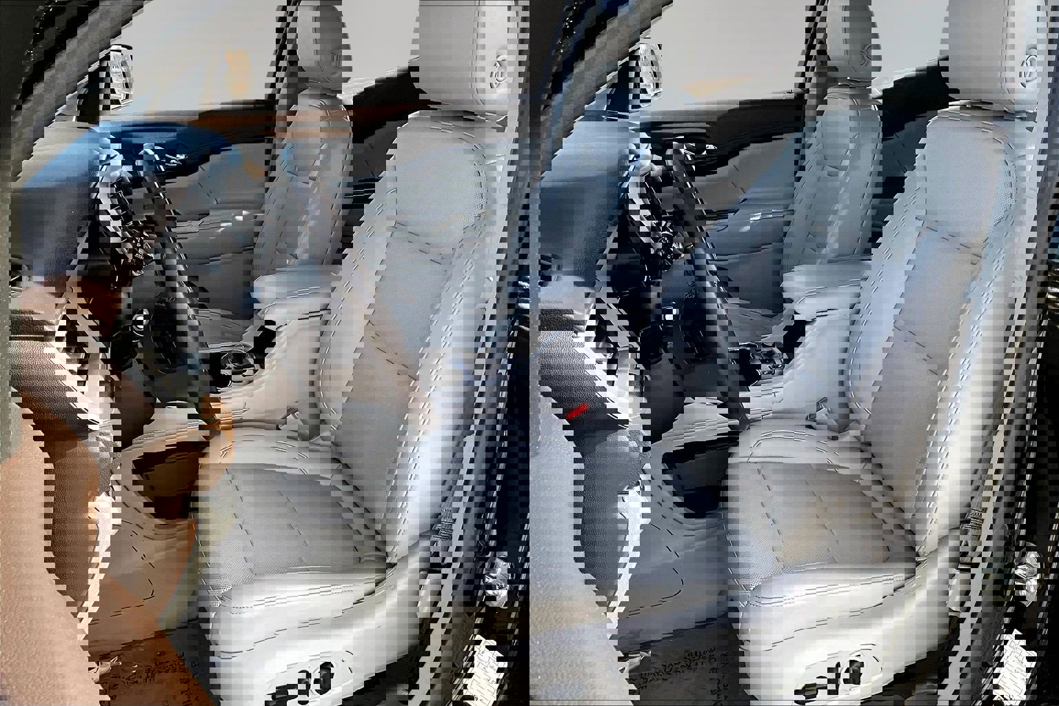 Used 2023 GMC Acadia SLT image 21