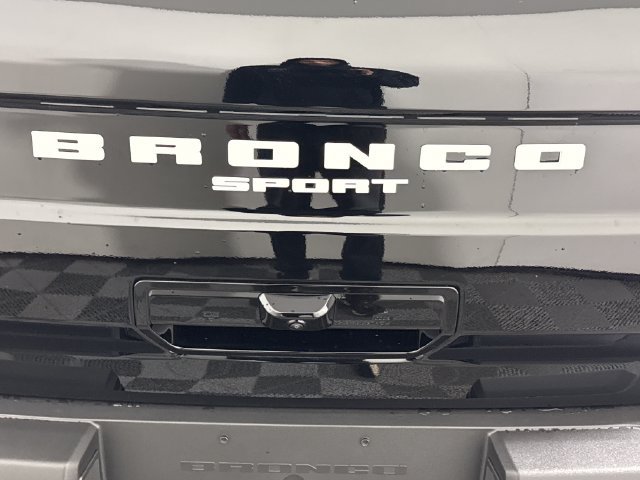 New 2026 Ford Bronco Sport Outer Banks w/ Outer Banks Tech Package+ AWD/4WD image 17