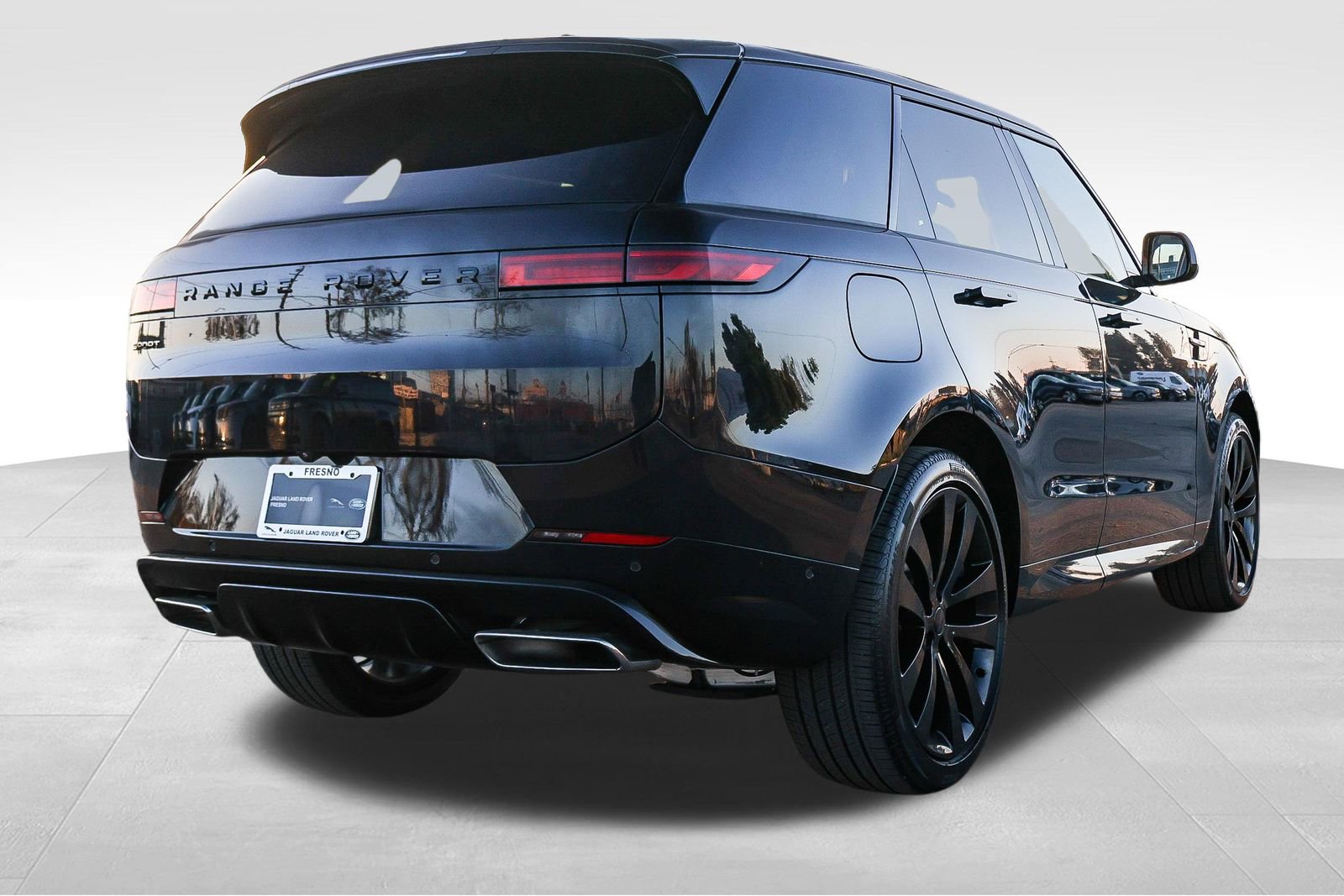 New 2026 Land Rover Range Rover Sport Dynamic SE image 5