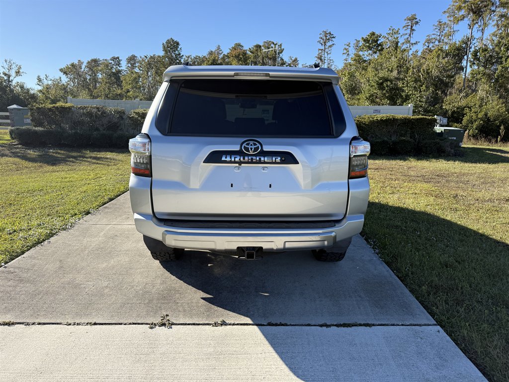 Used 2019 Toyota 4Runner TRD Off-Road Premium image 4