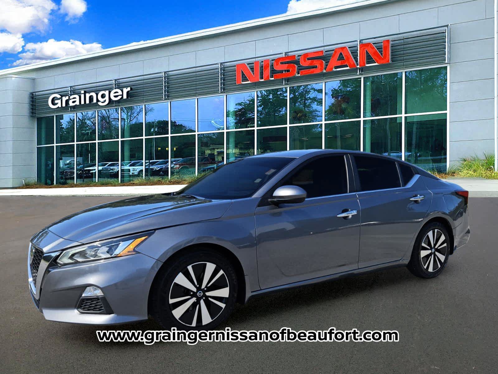 Used 2022 Nissan Altima 2.5 SV FWD image 2