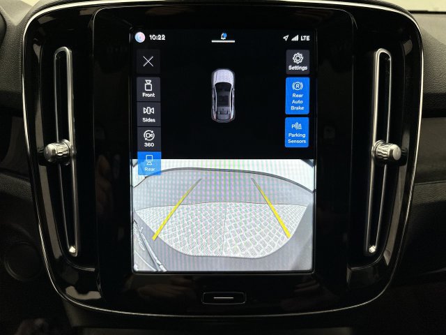 Used 2023 Volvo C40 P8 Recharge Plus w/ Climate Package AWD/4WD image 17