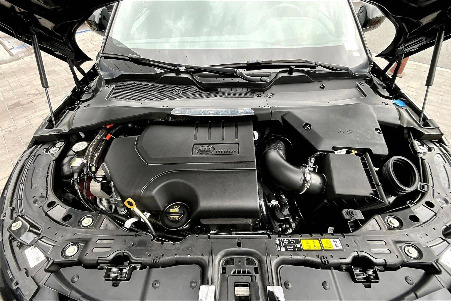 Used 2024 Land Rover Range Rover Evoque Dynamic SE image 10