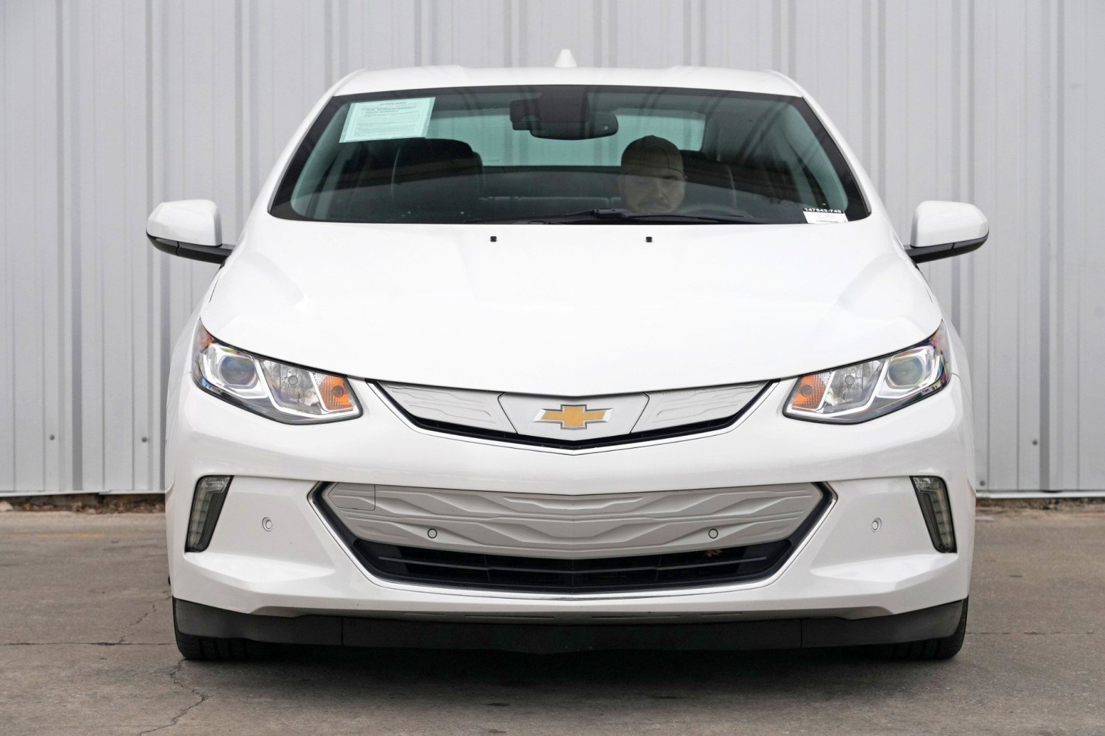 Used 2017 Chevrolet Volt Premier w/ Driver Confidence II Package image 6