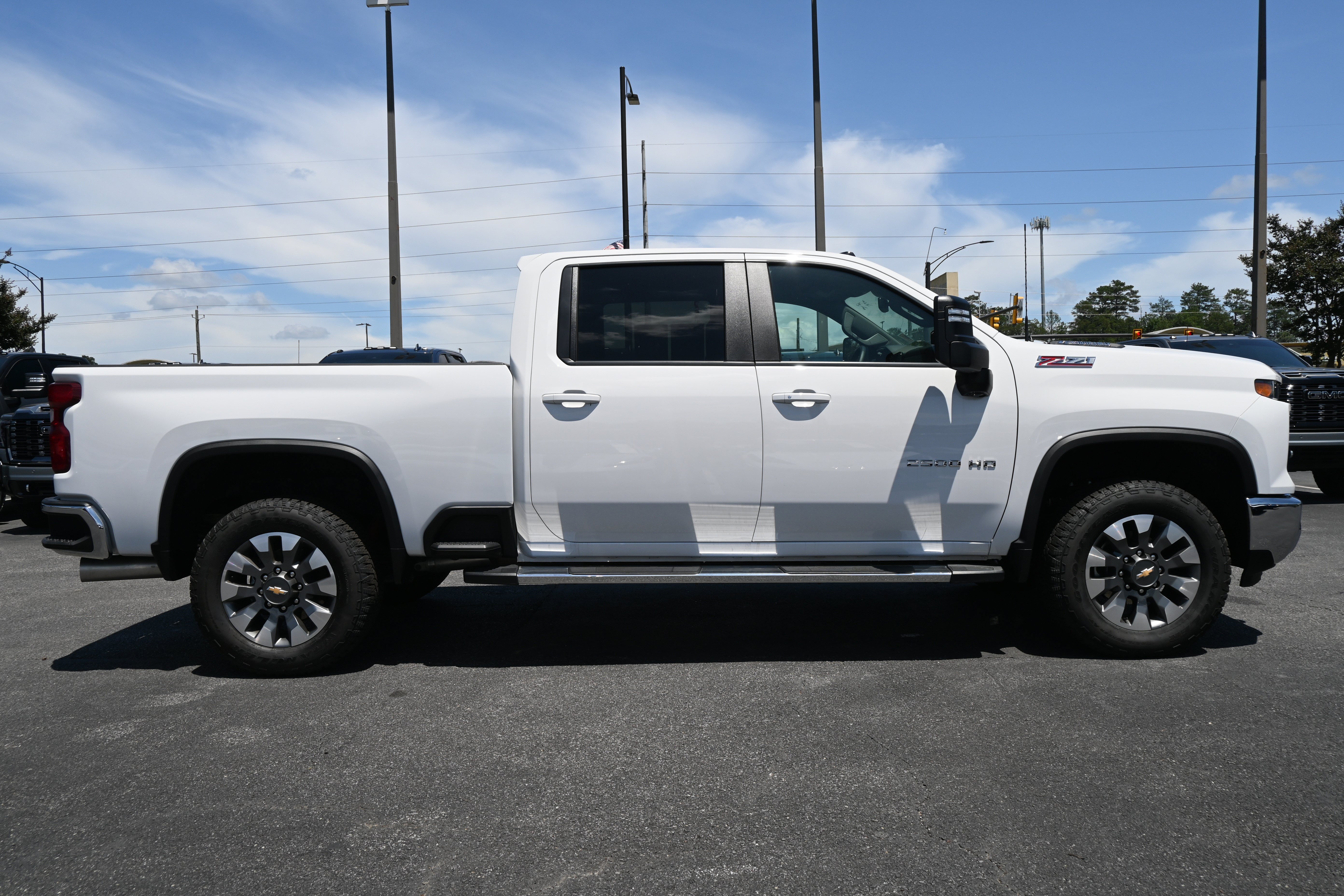 Used 2026 Chevrolet Silverado 2500 LT w/ Safety Package AWD/4WD image 11