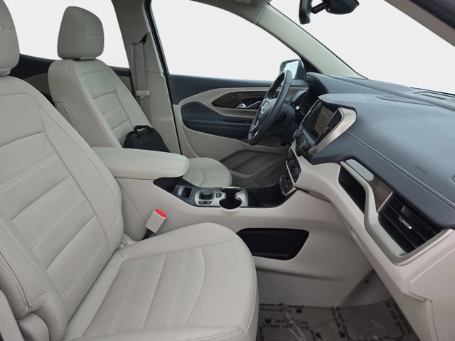Used 2024 GMC Terrain Denali w/ Denali Premium Package AWD/4WD image 12