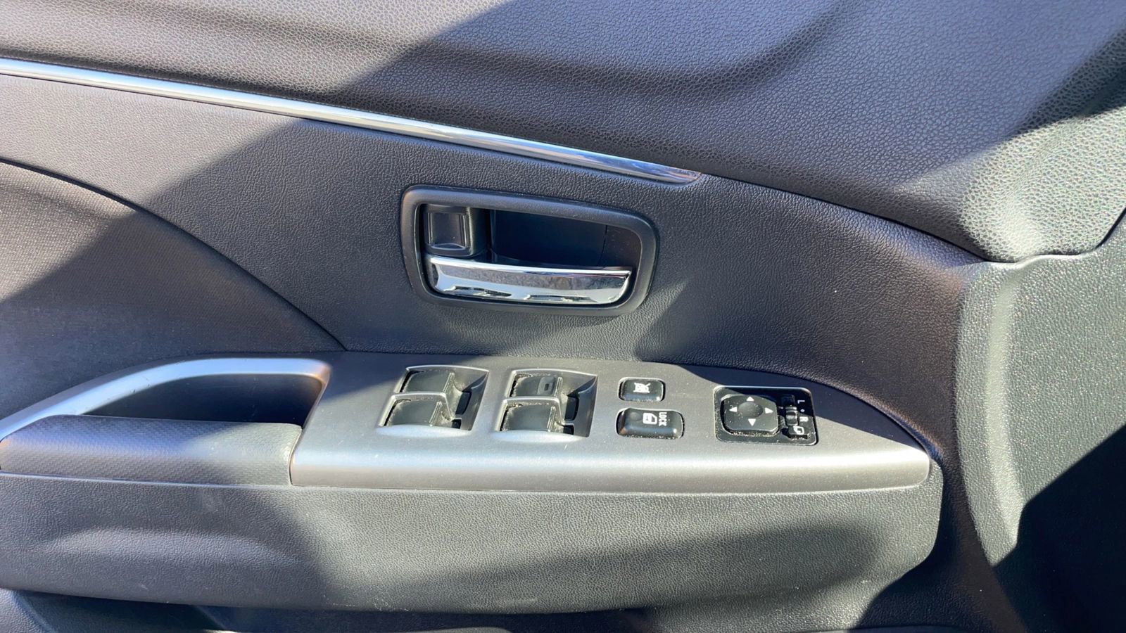 Used 2019 Mitsubishi Outlander Sport LE AWD/4WD image 22