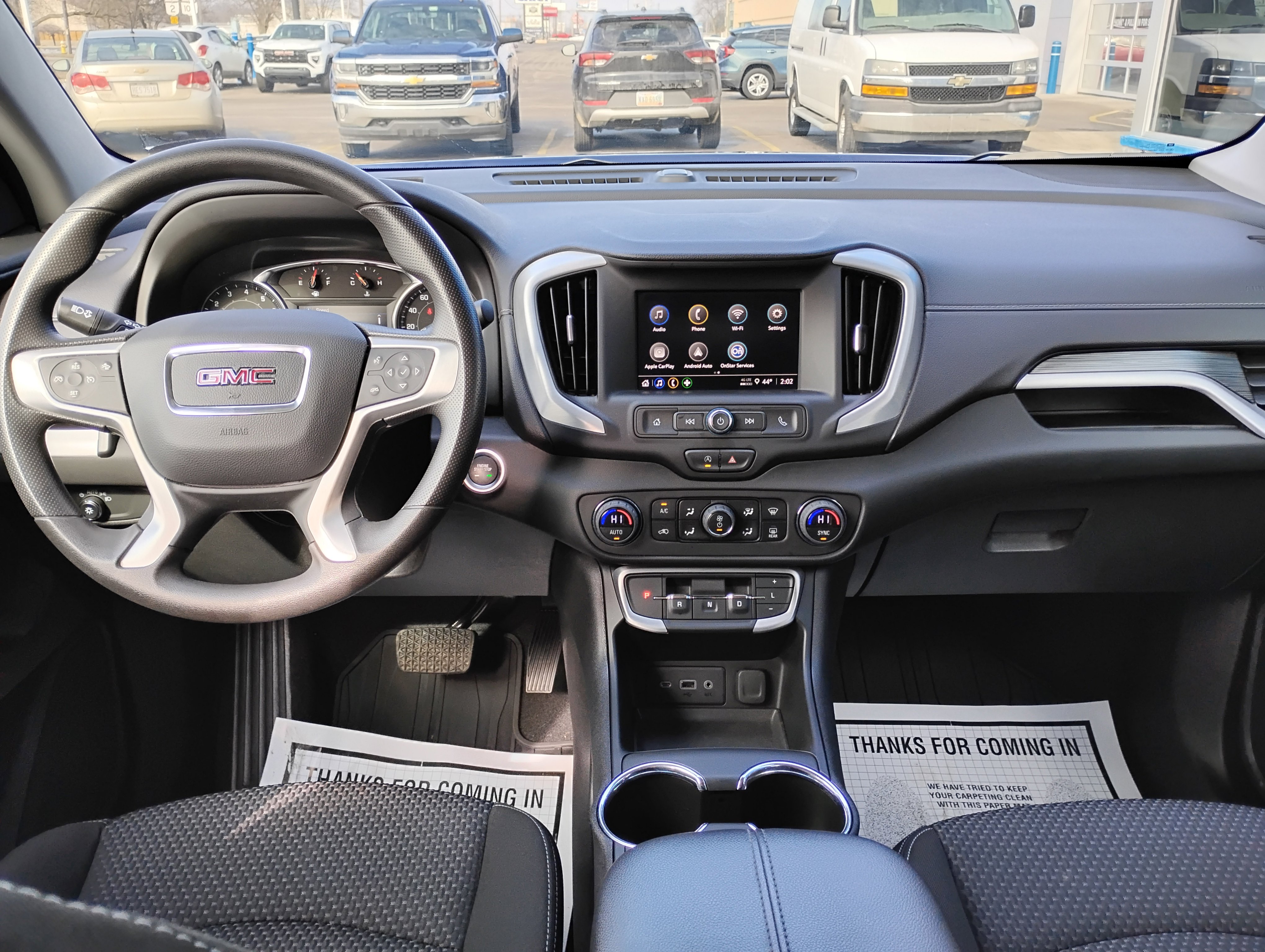 Used 2023 GMC Terrain SLE w/ Driver Convenience Package image 4