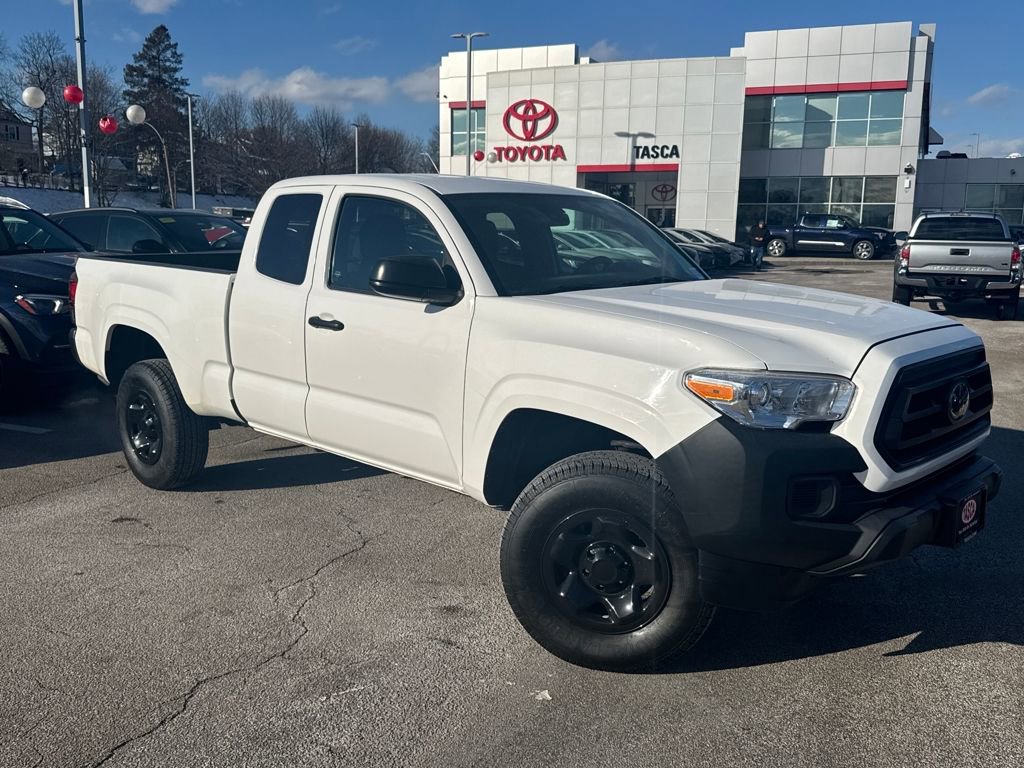 Used 2020 Toyota Tacoma SR image 1