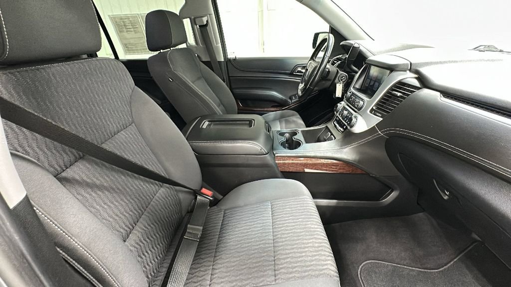 Used 2020 GMC Yukon XL SLE w/ SLE Value Package AWD/4WD image 16