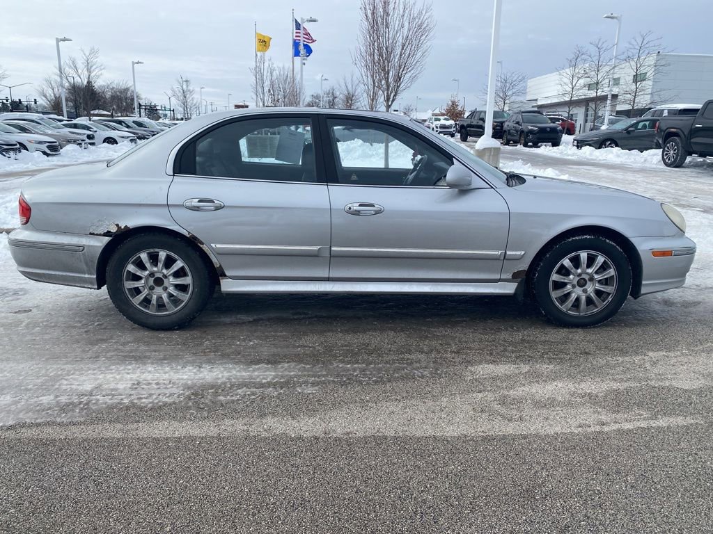 Used 2004 Hyundai Sonata image 3