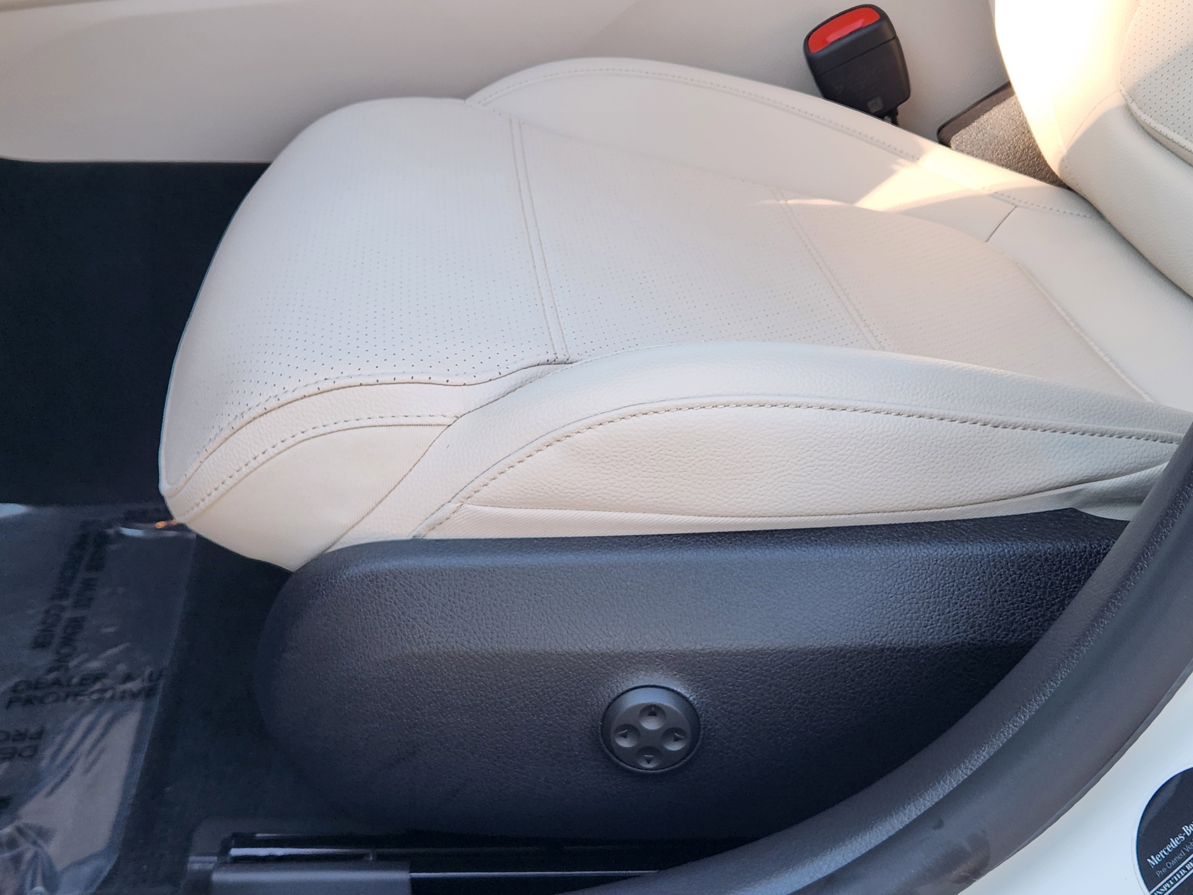 Used 2023 Mercedes-Benz C 300 Sedan image 31