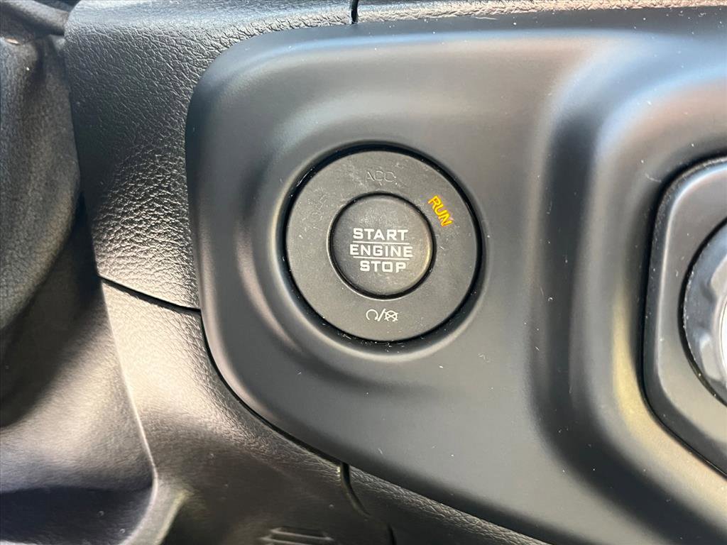 Used 2019 Jeep Wrangler Unlimited Sahara image 11