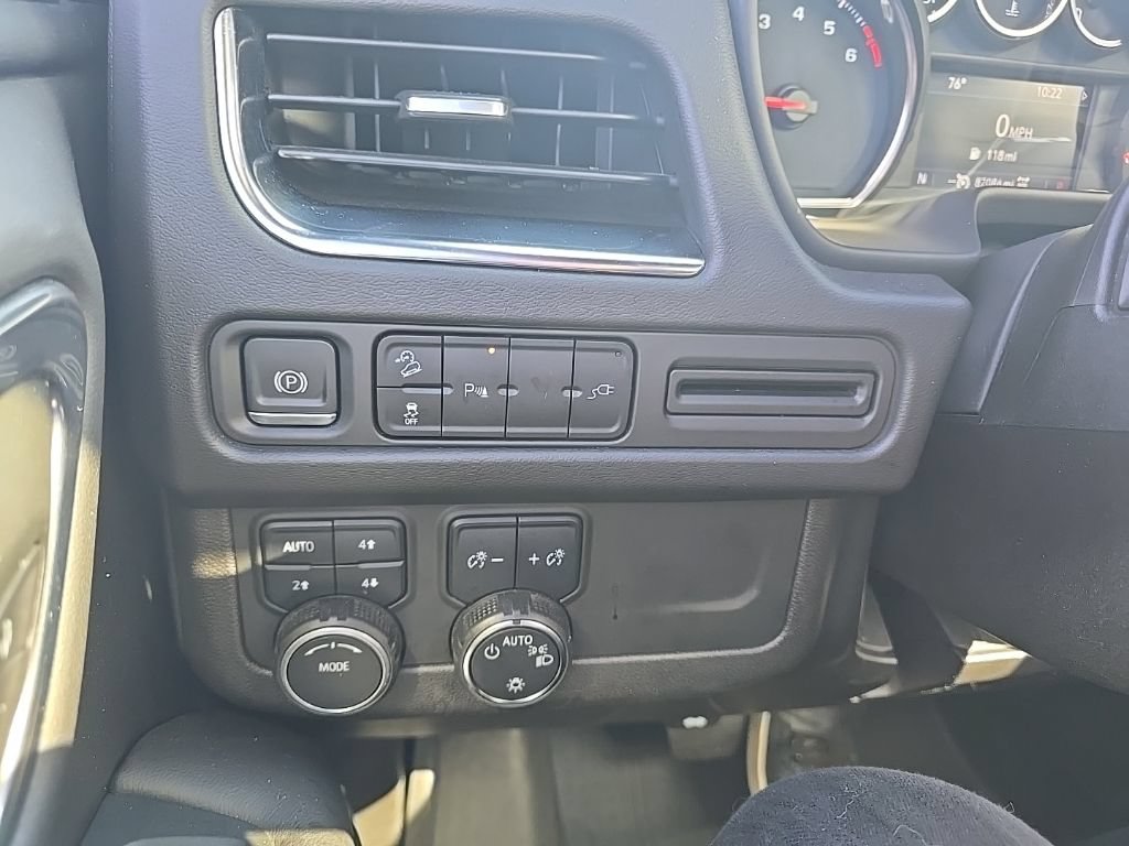 Used 2021 Chevrolet Suburban Z71 AWD/4WD image 24