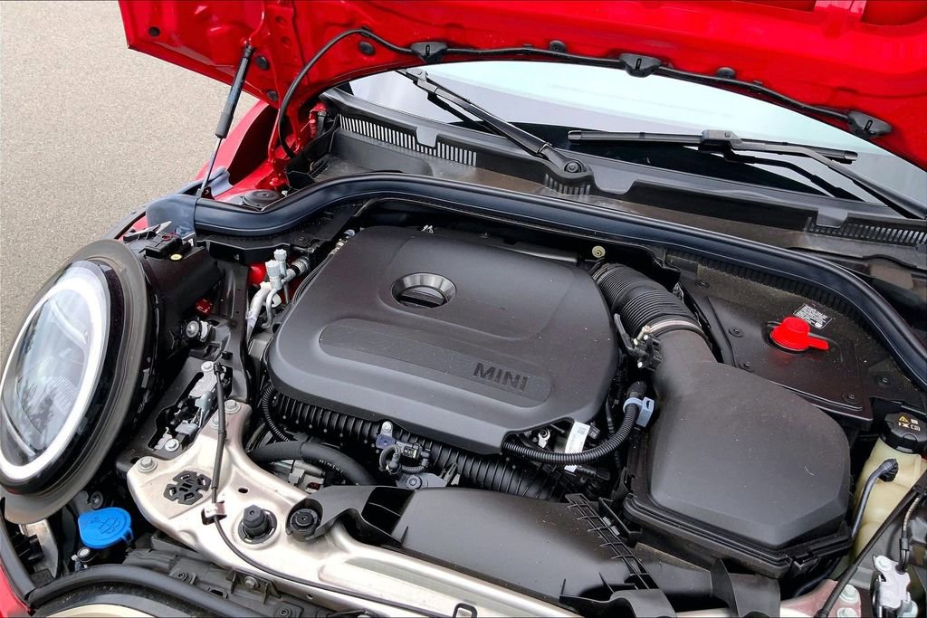 Certified 2025 MINI Cooper S FWD image 34