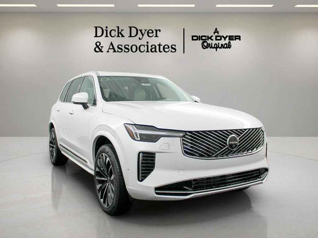 New 2026 Volvo XC90 B6 Ultra w/ Protection Package AWD/4WD image 3