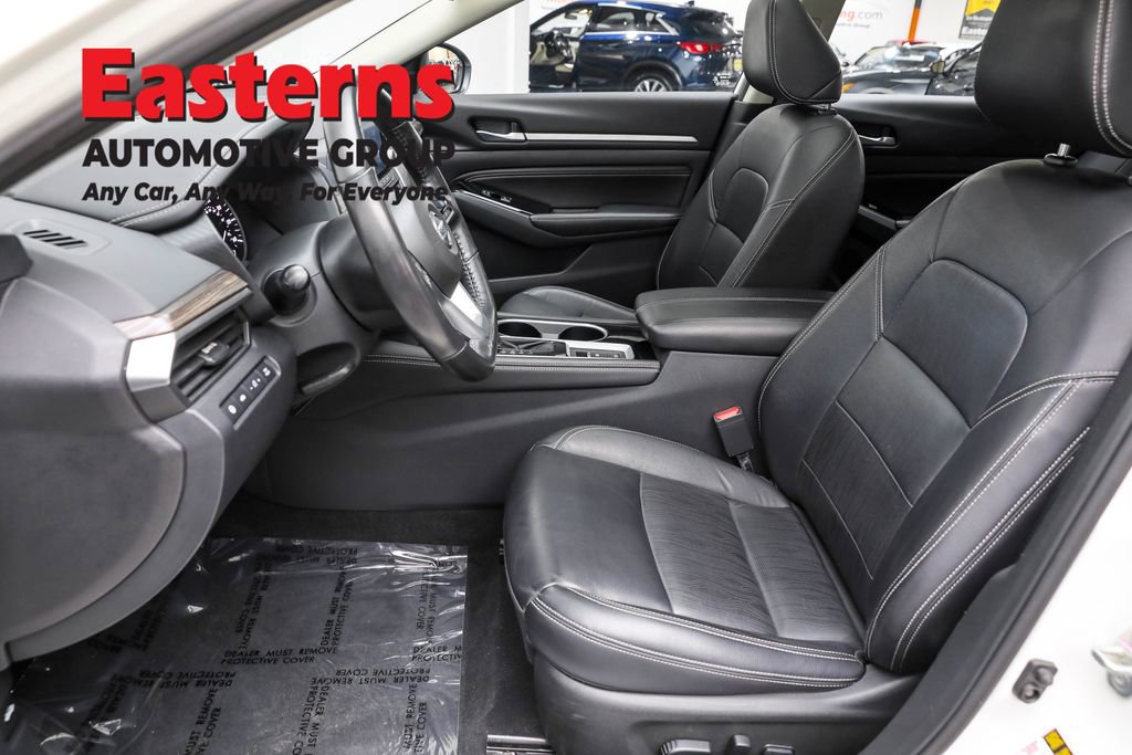 Used 2022 Nissan Altima 2.5 SL FWD image 14
