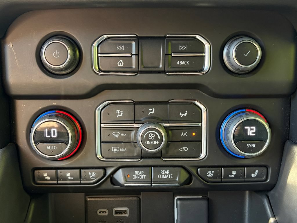 Used 2023 Chevrolet Suburban High Country AWD/4WD image 26