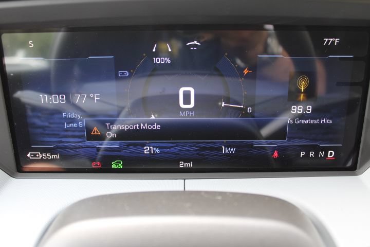 New 2027 Chevrolet Bolt LT w/ Comfort Package FWD image 38