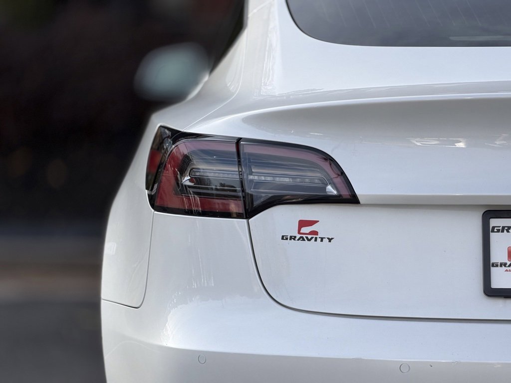 Used 2020 Tesla Model 3 Standard Range Plus image 15