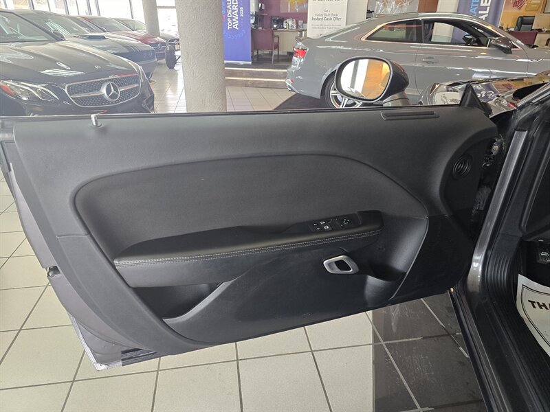 Used 2021 Dodge Challenger R/T RWD image 7