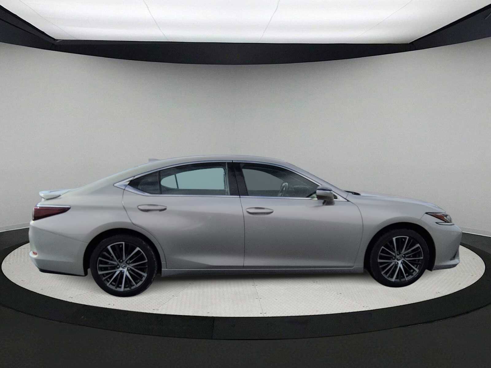 Used 2022 Lexus ES 350 w/ Premium Package image 9