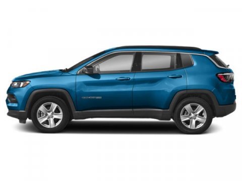 Used 2022 Jeep Compass Latitude w/ Sun and Sound Group image 3