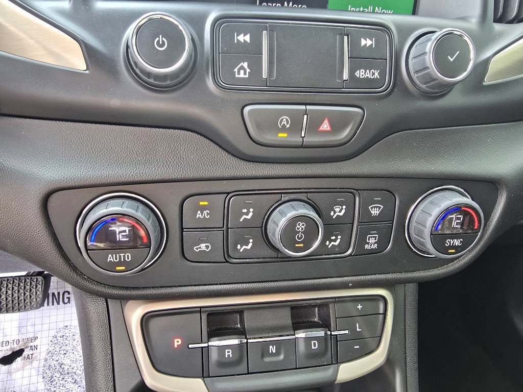 Used 2024 GMC Terrain Denali image 30