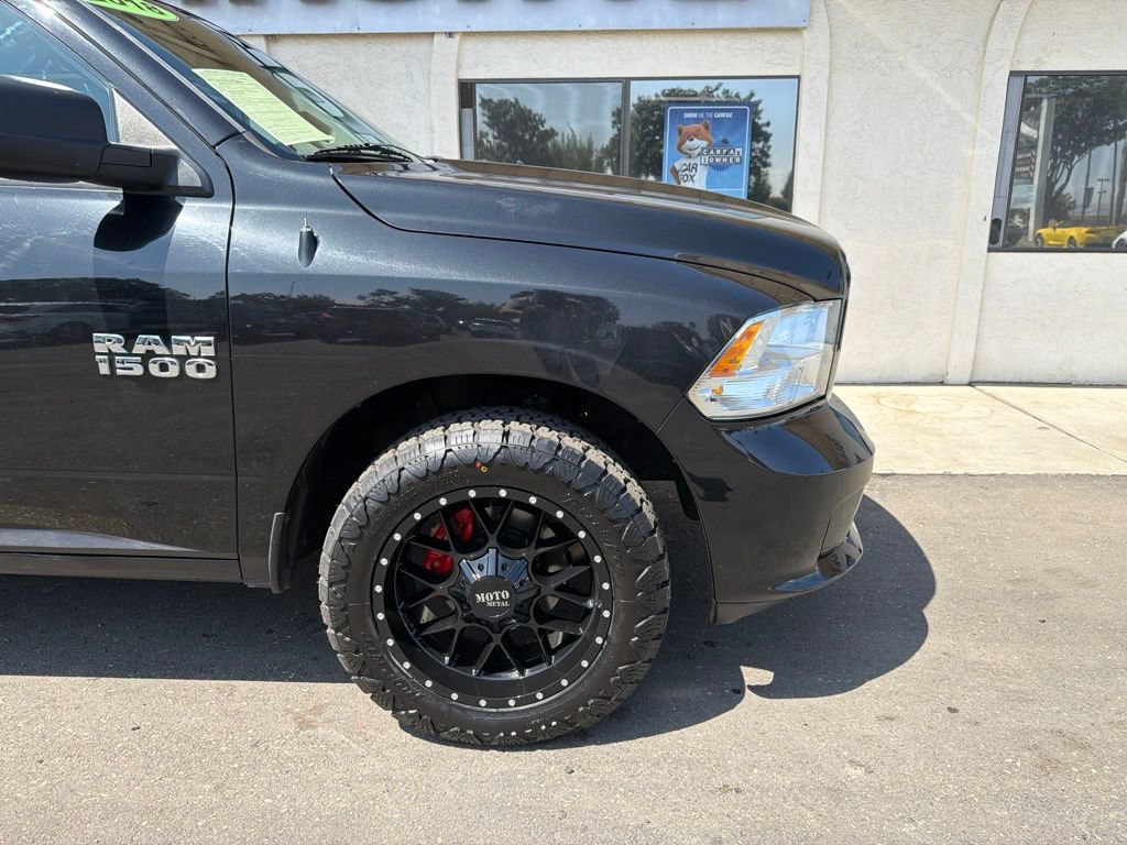 Used 2018 RAM 1500 Express RWD image 3