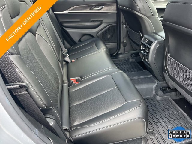 Used 2025 Jeep Grand Cherokee Limited w/ Luxury Tech Group II AWD/4WD image 21